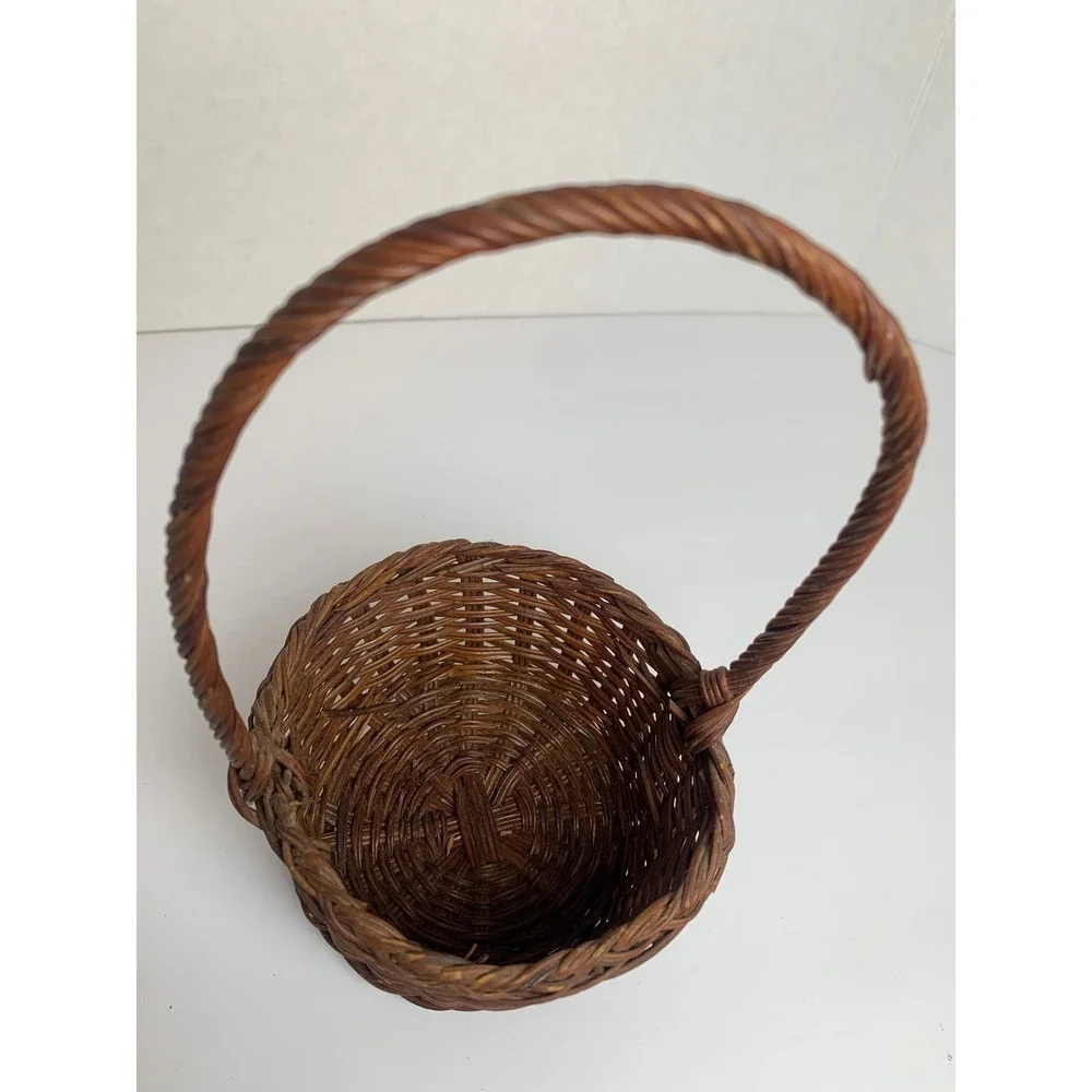 N/A handcrafted round